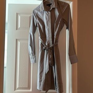 Banana republic tie waist shirt dress, size 2, blue stripe print.
